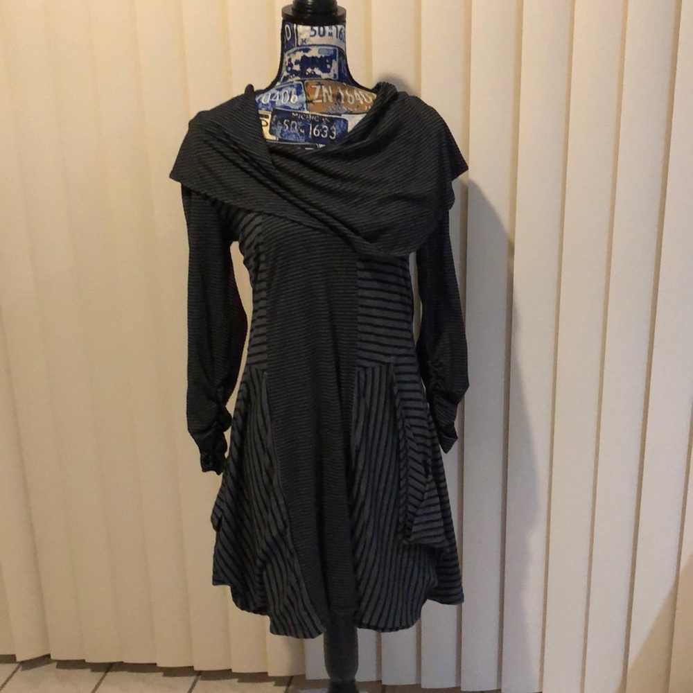 Flutter & squeak Dress